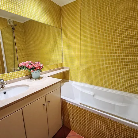 1a Terrace B - Casas & Papeis * Armação de Pêra